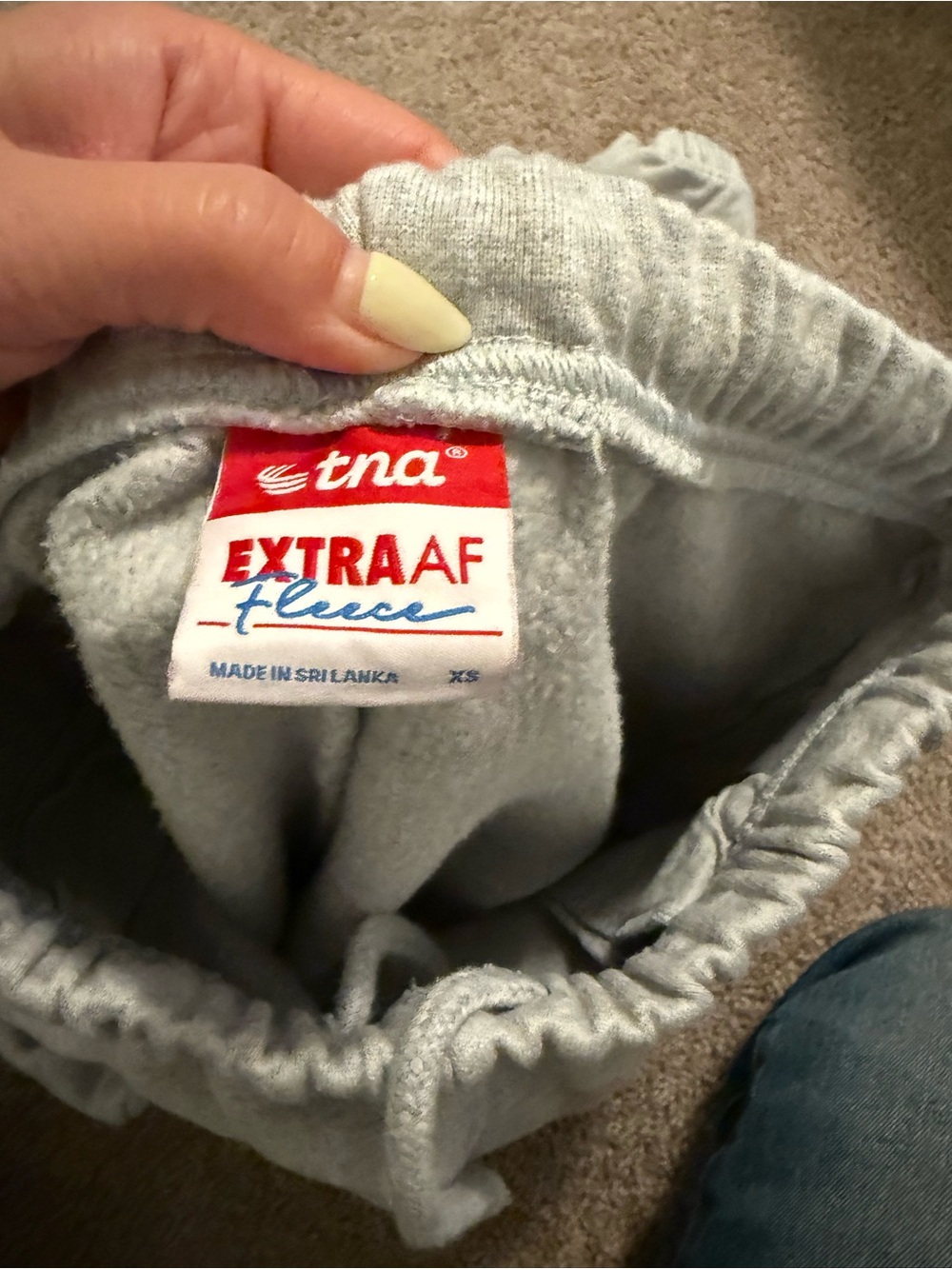 Aritzia grey sweatpants - Picture 2 of 6